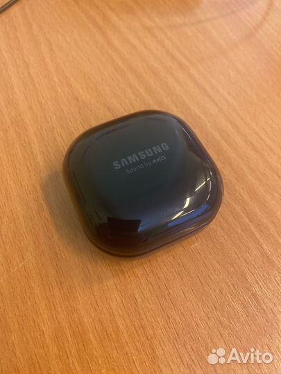 Наушники Samsung galaxy buds live