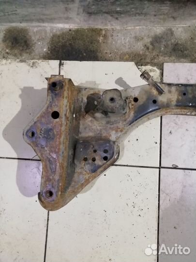 Балка переднего моста BMW 5 E34