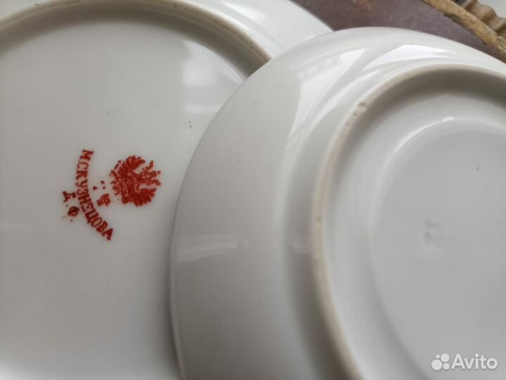 Предметы сервиза т-ва М.С. Кузнецова Д.Ф