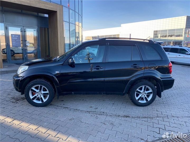 Toyota RAV4 2.0 AT, 2005, 255 000 км