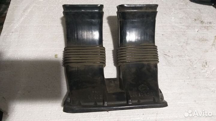 Воздуховод отопителя 1