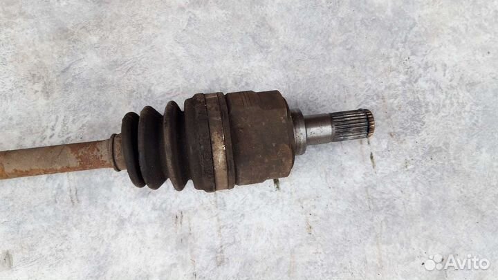 Привод полуось левая Хундай Солярис 1.6л АКПП