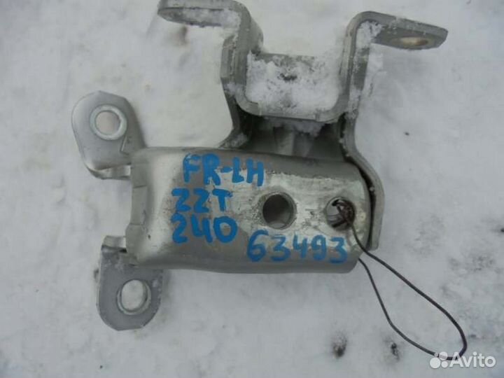 Петля двери передняя левая Toyota Premio ZZT240