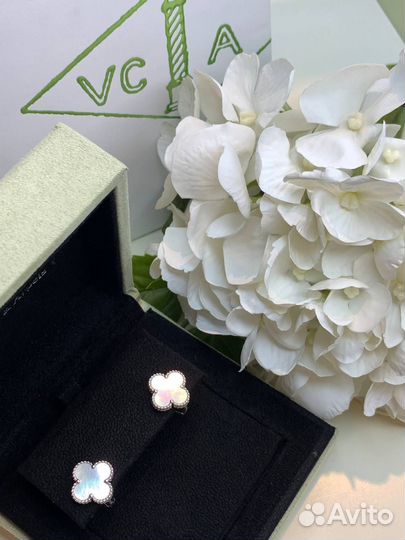Серьги van cleef magic alhambra