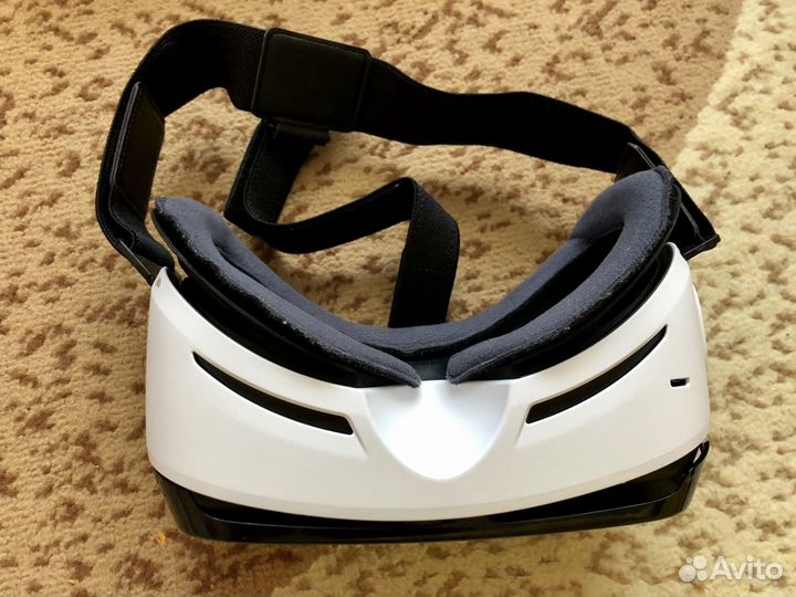 Очки виртуальной реальности samsung gear vr
