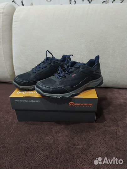 Трекинговые ботинки