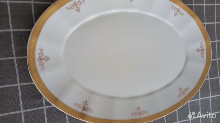 Блюдо овальное