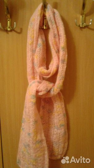 Шарф и варежки мохеровые