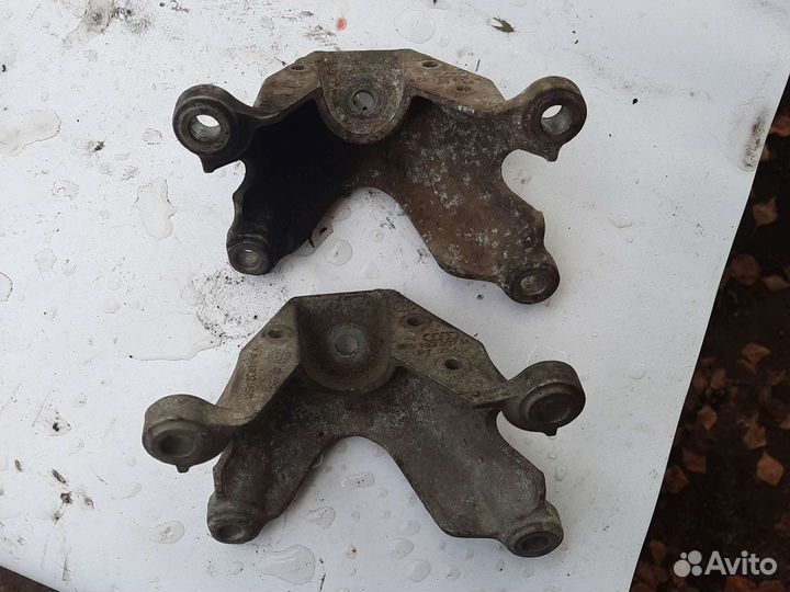 Лапа ауди а6