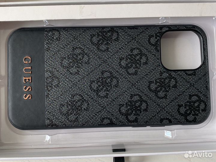 Чехол Guess на iPhone 11 Pro