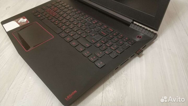 Ноутбук lenovo legion y520 игровой,gtx 1050, i5