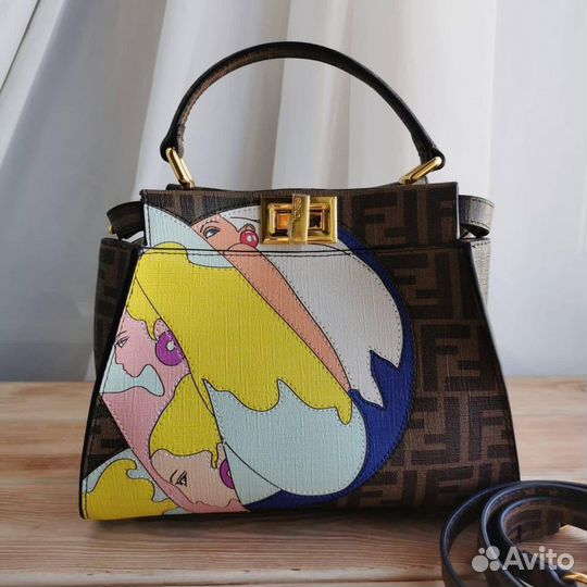 Сумка fendi peekaboo