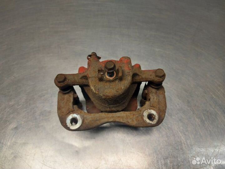 Суппорт передний левый Hyundai Solaris RB G4FC