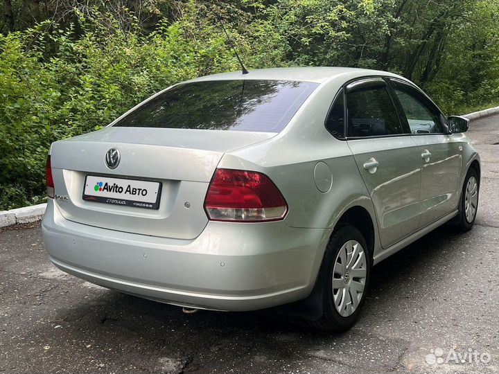 Volkswagen Polo 1.6 AT, 2011, 181 000 км