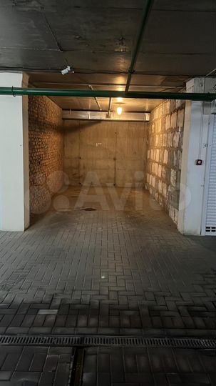 Машиноместо, 18 м²