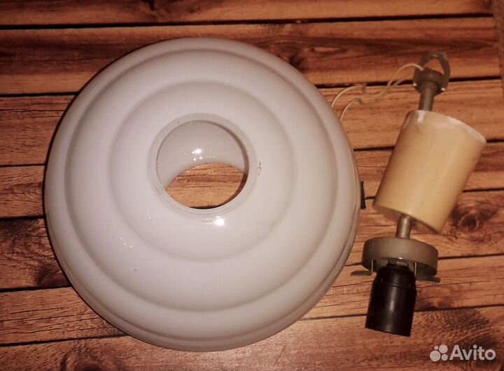 Полочный светильник СССР молочное стекло