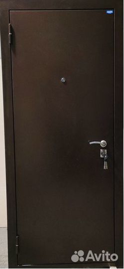 Дверь входная металлическая новая