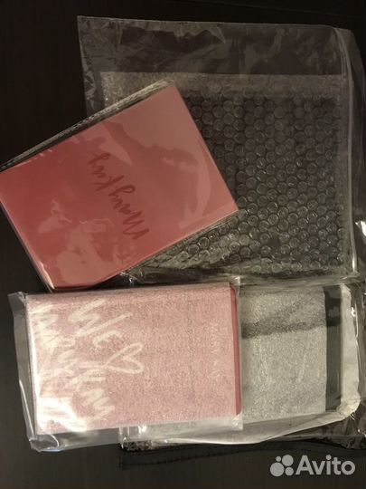 Зеркало для макияжа с косметичкой Мери Кей