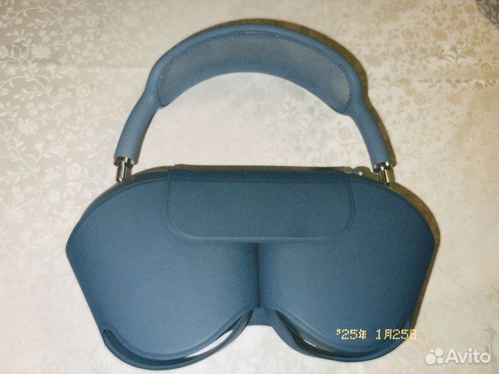 Airpods max sky blue