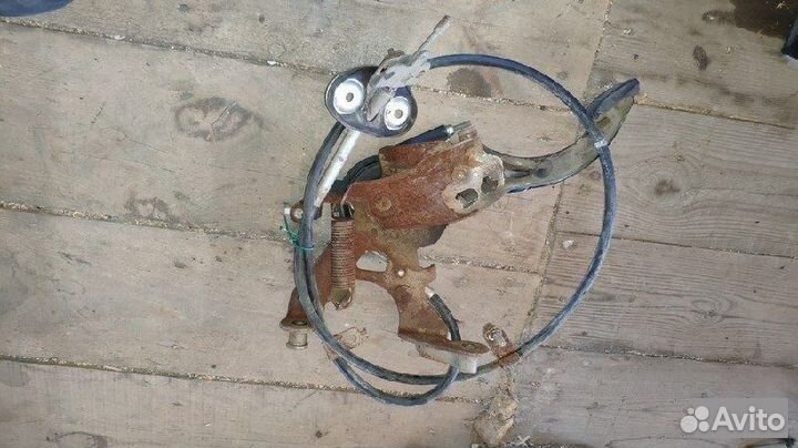 Тросик ручника Mazda Mpv LY3P