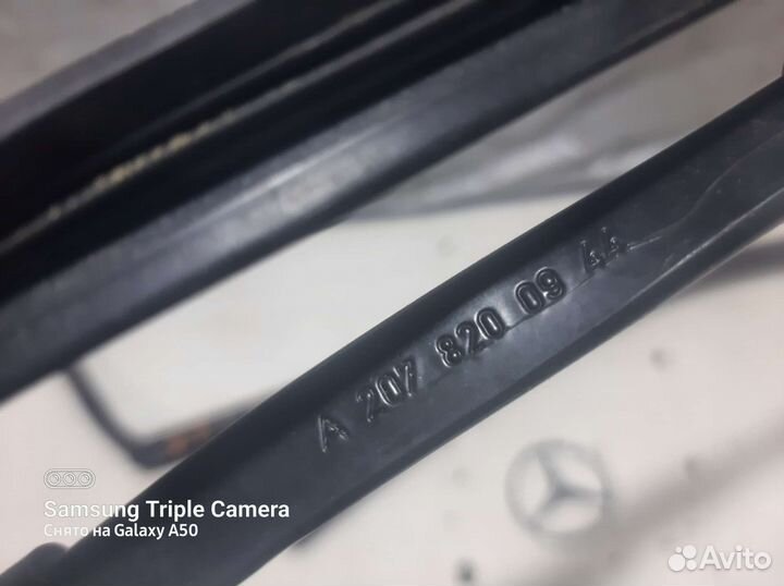 Поводок стеклоочистителя mercedes w207