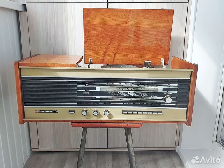 Ламповая радиола Кантата 204