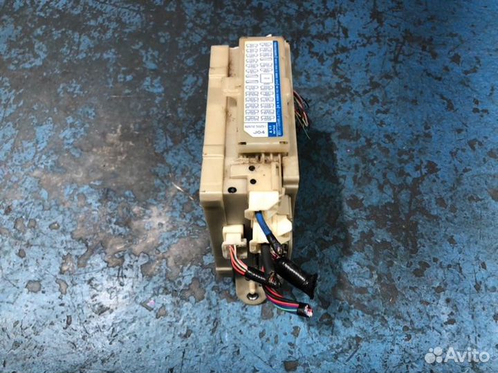 Блок предохранителей Lexus Ls460 USF40