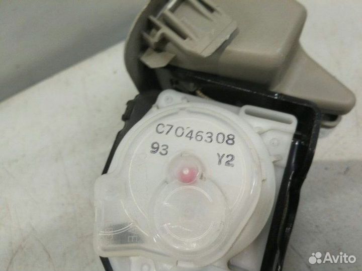 Ремень безопасности задний Mazda Cx7 2007-2012