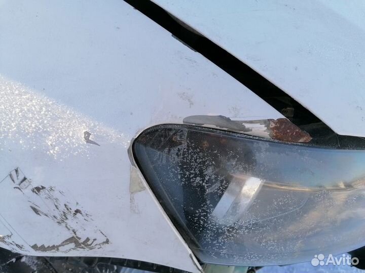 Крыло переднее правое Volkswagen Polo Sedan