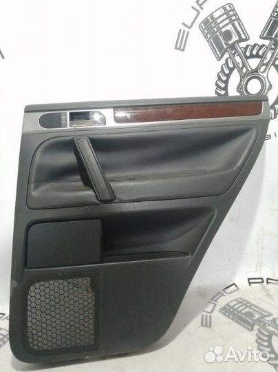 Обшивка двери задней правой Volkswagen Touareg 7LA