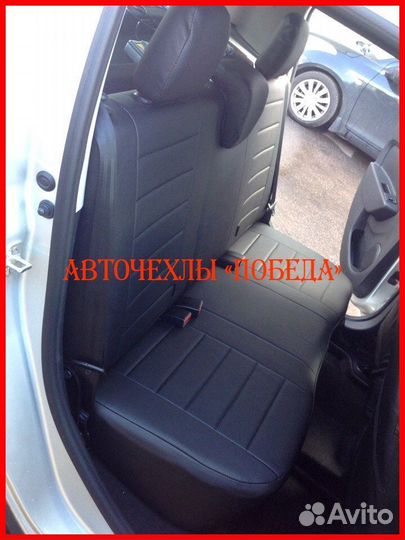 Чехлы Renault Sandero 2 из экокожи чёрные Классика