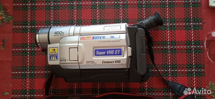 Видеокамера JVC GR-SXM47E