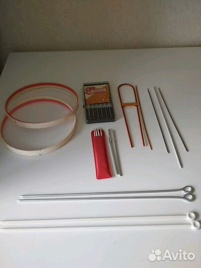 Пяльцы, спицы и крючки для вязания