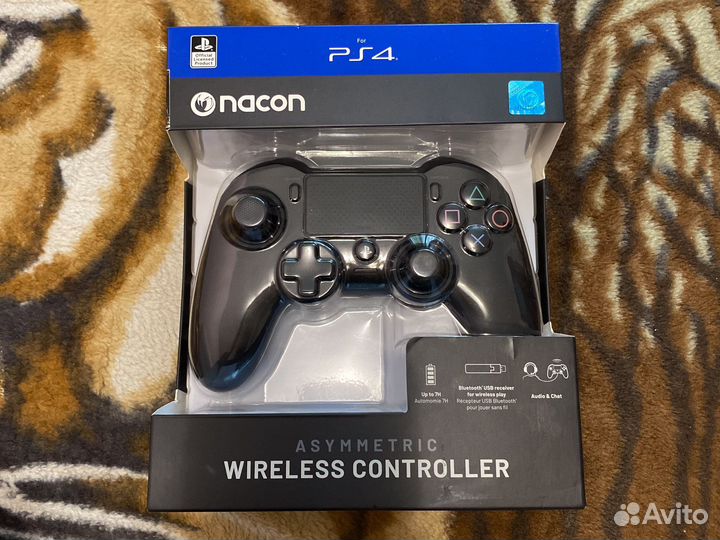 Беспроводной контроллер Nacon Asymetric для PS4