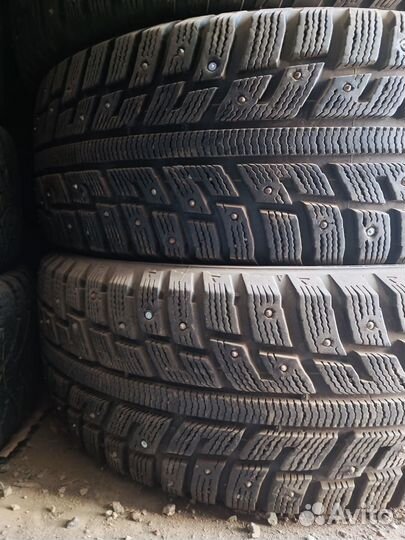 Kumho WinterCraft Ice Wi32 215/55 R17