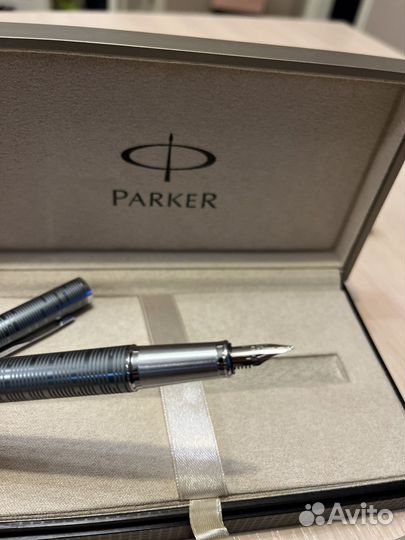 Перьевая ручка parker