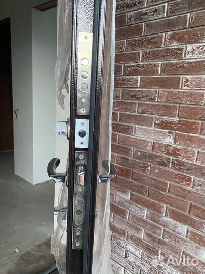 Дверь входная металлическая уличная