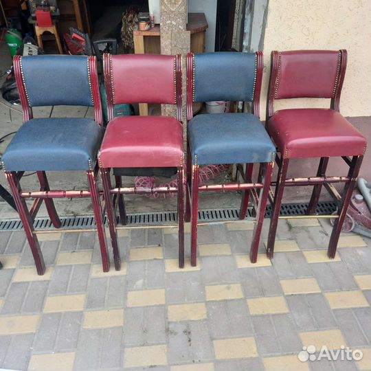 Барный стул