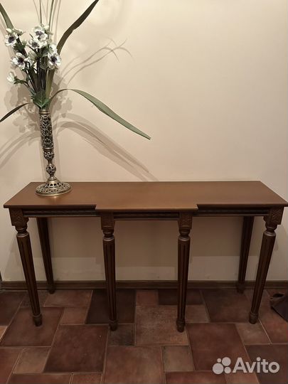 Консольный столик