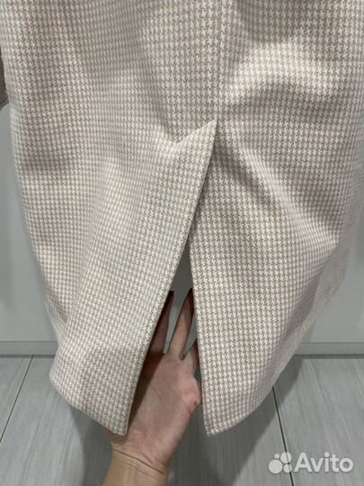 Пальто женское розовое (размер s)