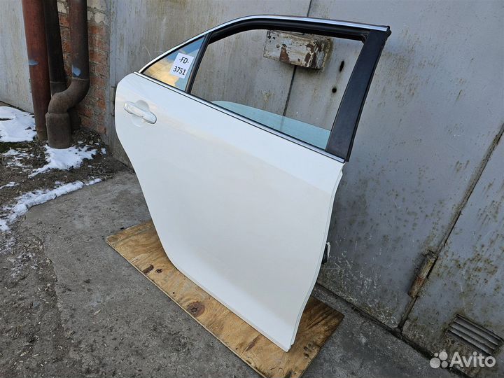Дверь задняя правая Toyota Camry 50 2011-2017