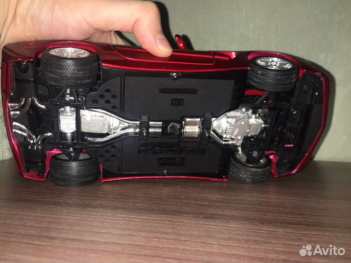 Коллекционная машина 1/18 Chevrolet Corvette