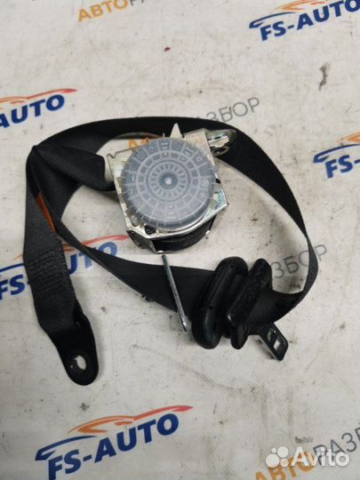 Ремень безопасности передний левый Ford Fiesta MK5