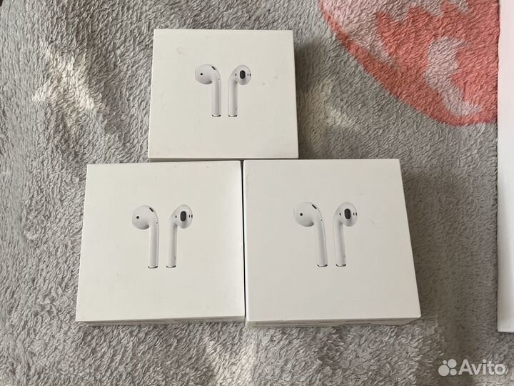 Коробка от ориганальных наушников AirPods 1