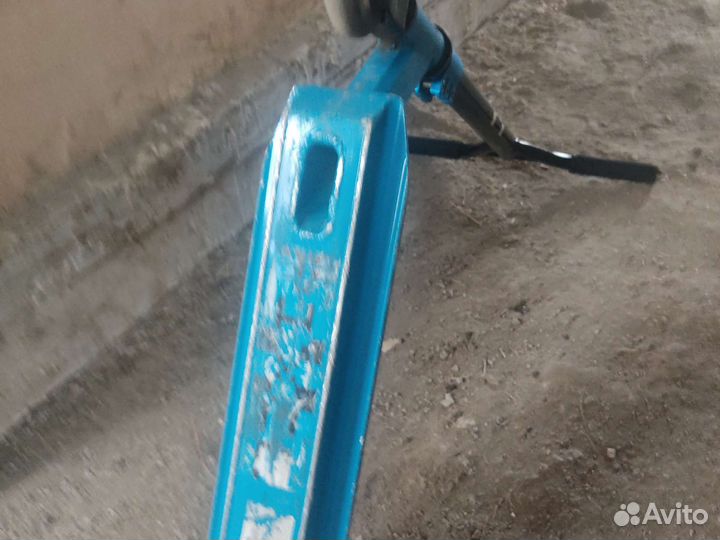 Трюковой самокат novatrack