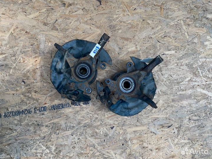 Кулак поворотный в сборе передний Honda Cr-V III