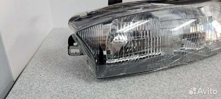 Фара передняя левая Subaru Legacy