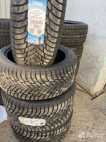 Nokian Tyres Hakkapeliitta 10p SUV 275/40 R21 и 315/35 R21