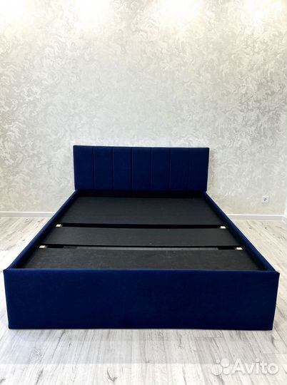 Кровать в спальню новая 180/200