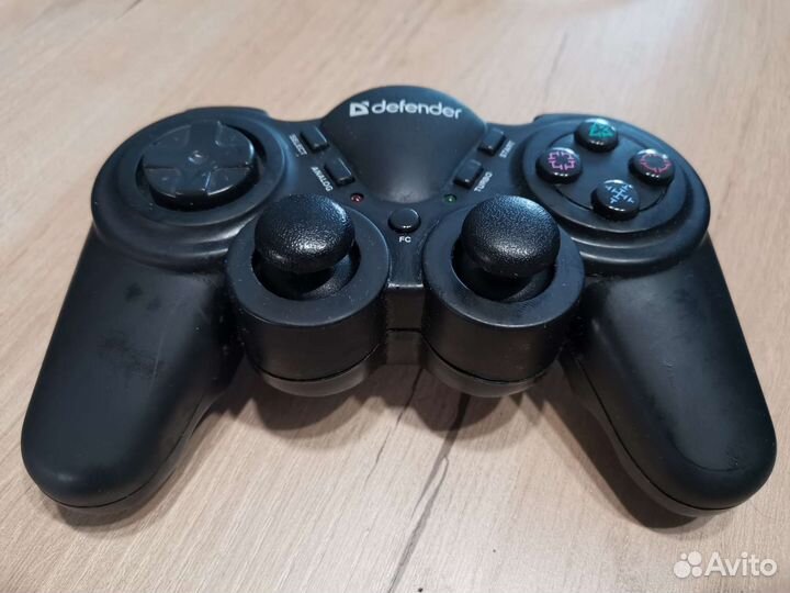 Беспроводной геймпад Defender